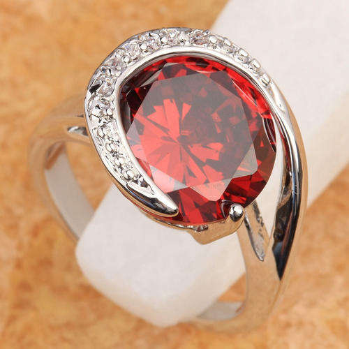 Ladies Gorgeous 10K White Gold Filled Ring with Ruby (Size 7.5)